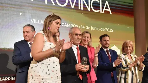 homenaje alcaldes en el día de la provincia _19