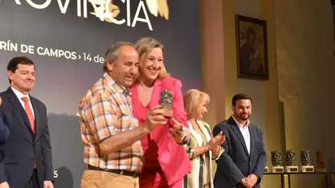 homenaje alcaldes en el día de la provincia _18