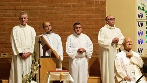 Cuatro futuros diáconos permanentes dan un paso más en su camino