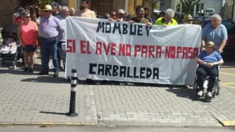 paron por el tren en la zona de Sanabria (9)