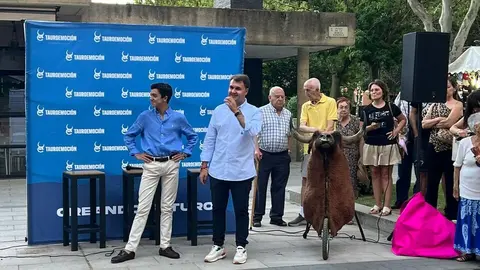 Marco Pérez se encuentra con los aficionados zamoranos _19