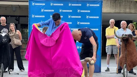 Marco Pérez se encuentra con los aficionados zamoranos _37