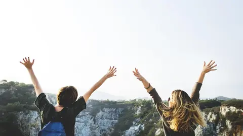 Jovenes viaje  - imagen de archivo