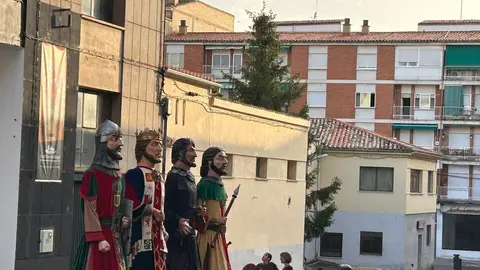 Desfile de Gigantes y Cabezudos capitonis Durii_5