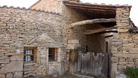 CASA TIPICA SAYAGUESA. PINILLA DE FERMOSELLE