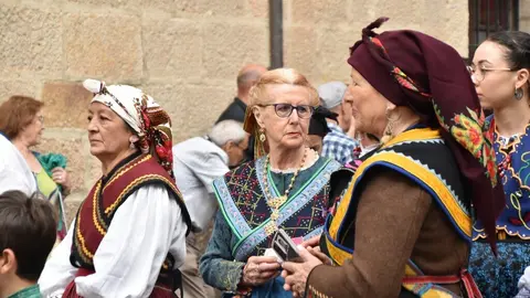 desfile indumentaria tradicional_14