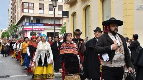 desfile indumentaria tradicional_18