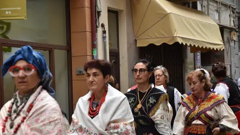 desfile indumentaria tradicional_31