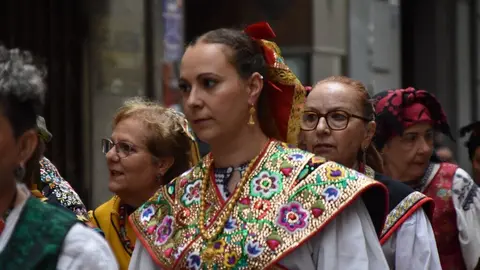 desfile indumentaria tradicional_33