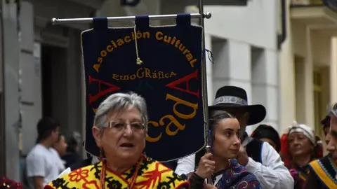 desfile indumentaria tradicional_35