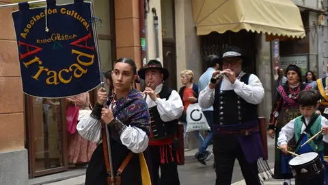 desfile indumentaria tradicional_37