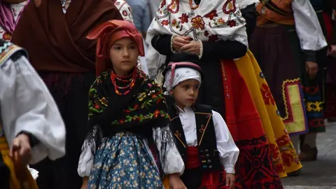 desfile indumentaria tradicional_50