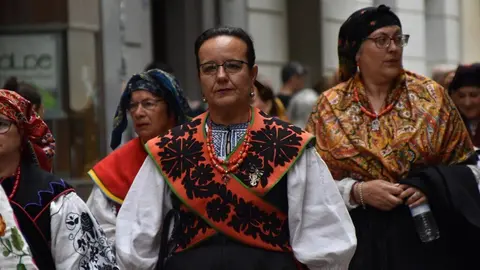desfile indumentaria tradicional_49