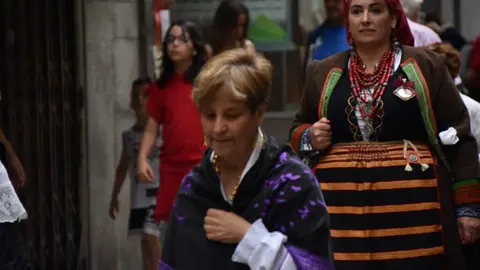 desfile indumentaria tradicional_60