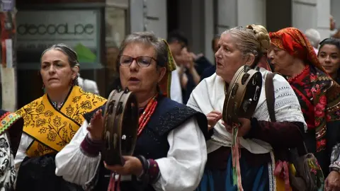 desfile indumentaria tradicional_64