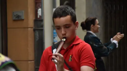 desfile indumentaria tradicional_71