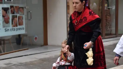 desfile indumentaria tradicional_75