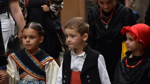 desfile indumentaria tradicional_86