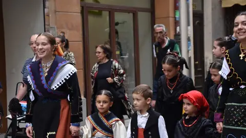 desfile indumentaria tradicional_87