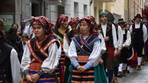 desfile indumentaria tradicional_92