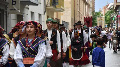 desfile indumentaria tradicional_93