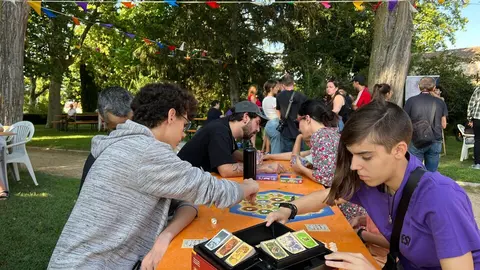 Jardines del Castillo de Zamora, “Juegos de Mesa en la Calle”