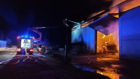 incendio nave en Monfarracinos  (3)