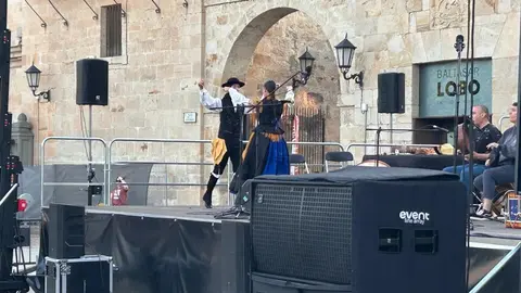 XXXII Muestra de Folklore, Rosa Sánchez, Pablo Carpintero y el Grupo de Danzas Doña Urraca