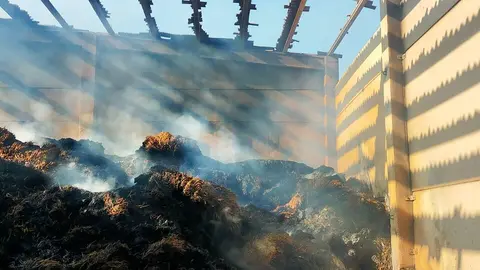incendio nave Monfarracinos  (2)