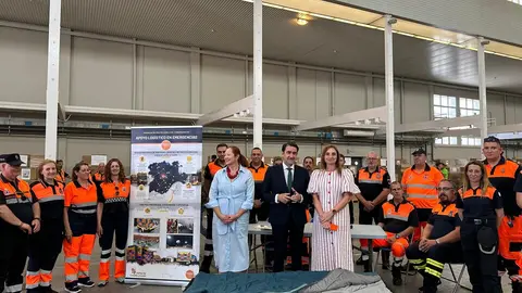 Entrega de material logístico de emergencias