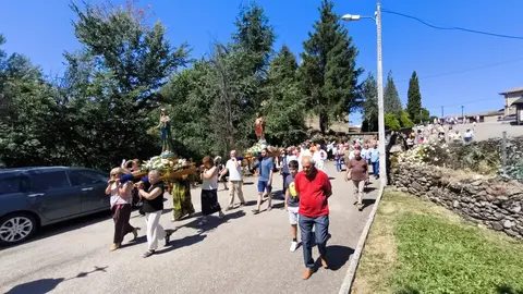 pendón Mombuey y procesión  (6)