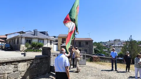 pendón Mombuey y procesión  (8)