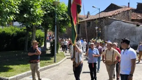 pendón Mombuey y procesión  (18)