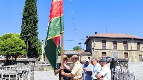 pendón Mombuey y procesión  (21)