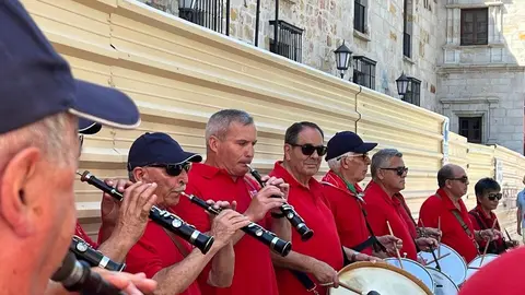 Pasacalles Folklore Tradymupo_2