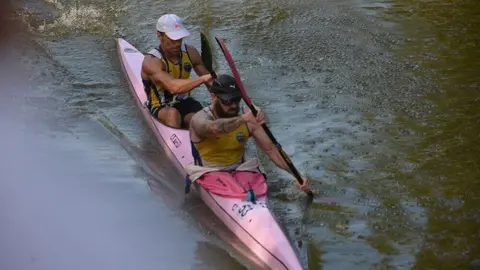 toros  y piraguas _22