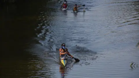 toros  y piraguas _28