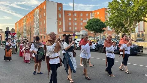 Pasacalles Gigantes y Cabezudos Capitonis Durii_18