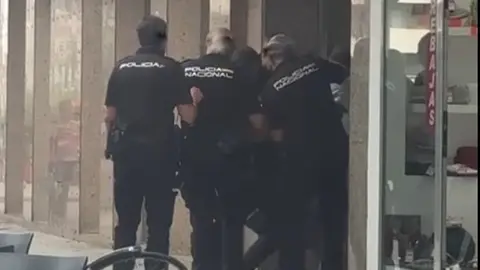 detención en tres cruces