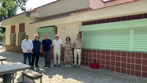 Diputación de Zamora y Ayuntamiento visitan el edificio de Los Pelambres