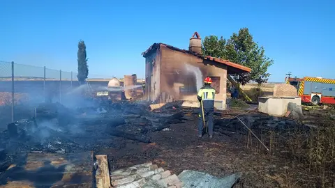 incendio agricola en Valcabado