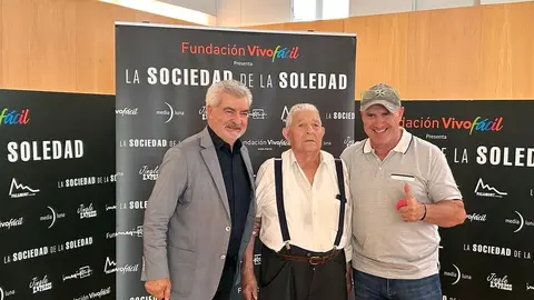 La sociedad de la soledad, Teatro Ramos Carrión