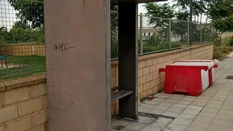 Marquesinas del barrio de Vistalegre en mal estado