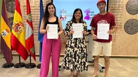 colaboración entre Ayuntamiento y la Asociación Arlafolk