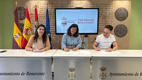 Benavente firma con un convenio con la USAL