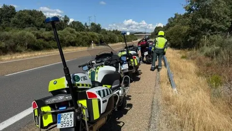 guardia civil motos sanabria