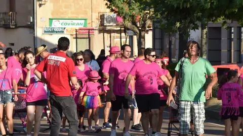 Fiestas de Moraleja del Vino desfile de pañas _6