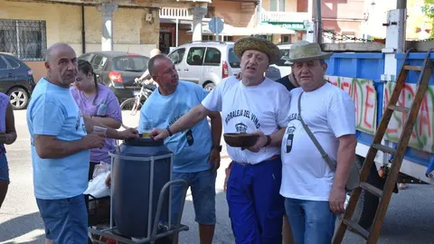 Fiestas de Moraleja del Vino desfile de pañas _8