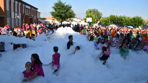 Fiestas de Moraleja del Vino desfile de pañas _37