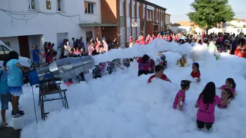 Fiestas de Moraleja del Vino desfile de pañas _36